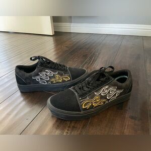 Vans shoes flames crush